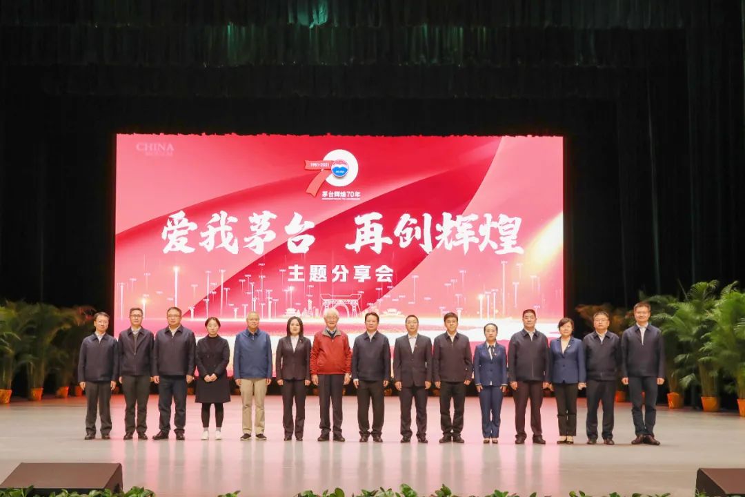 6180a4a6a4aa0.jpg e9ee4a50723aedd266e112ddc3368bd6.jpg