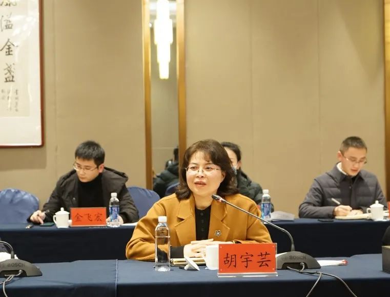 61dff41819c81.jpg 90f82a5b278bf9dd6b2a5eb8164c58f2.jpg